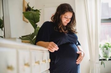 Tips to effectively manage acidity during pregnancy Tips to effectively manage acidity during pregnancy