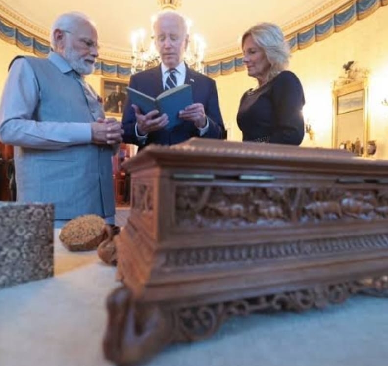 Sandalwood box gifted by PM Modi to Biden made by Jaipur artist Sandalwood box gifted by PM Modi to Biden made by Jaipur artist
