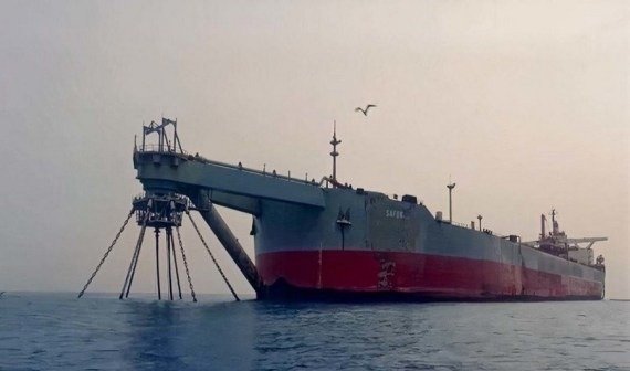 UN transfers oil from decaying tanker to avert environmental disaster