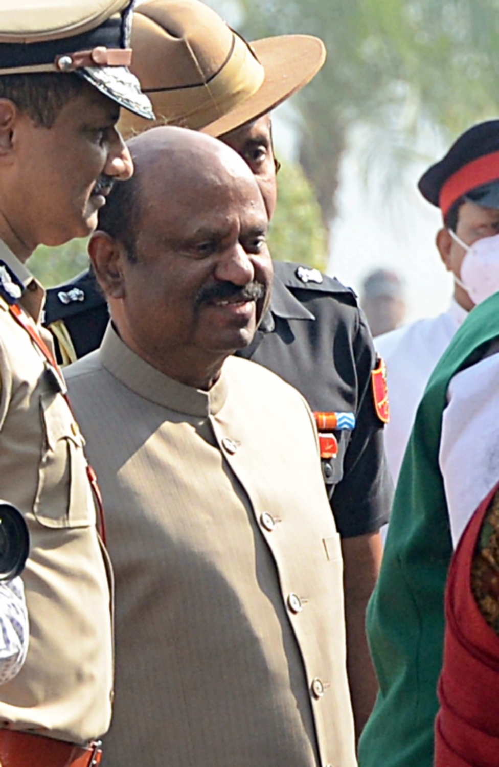 Bengal Guv directs SEC to update Calcutta HC on 7,500 complaints received by ‘peace room’ Bengal Guv directs SEC to update Calcutta HC on 7,500 complaints received by ‘peace room’