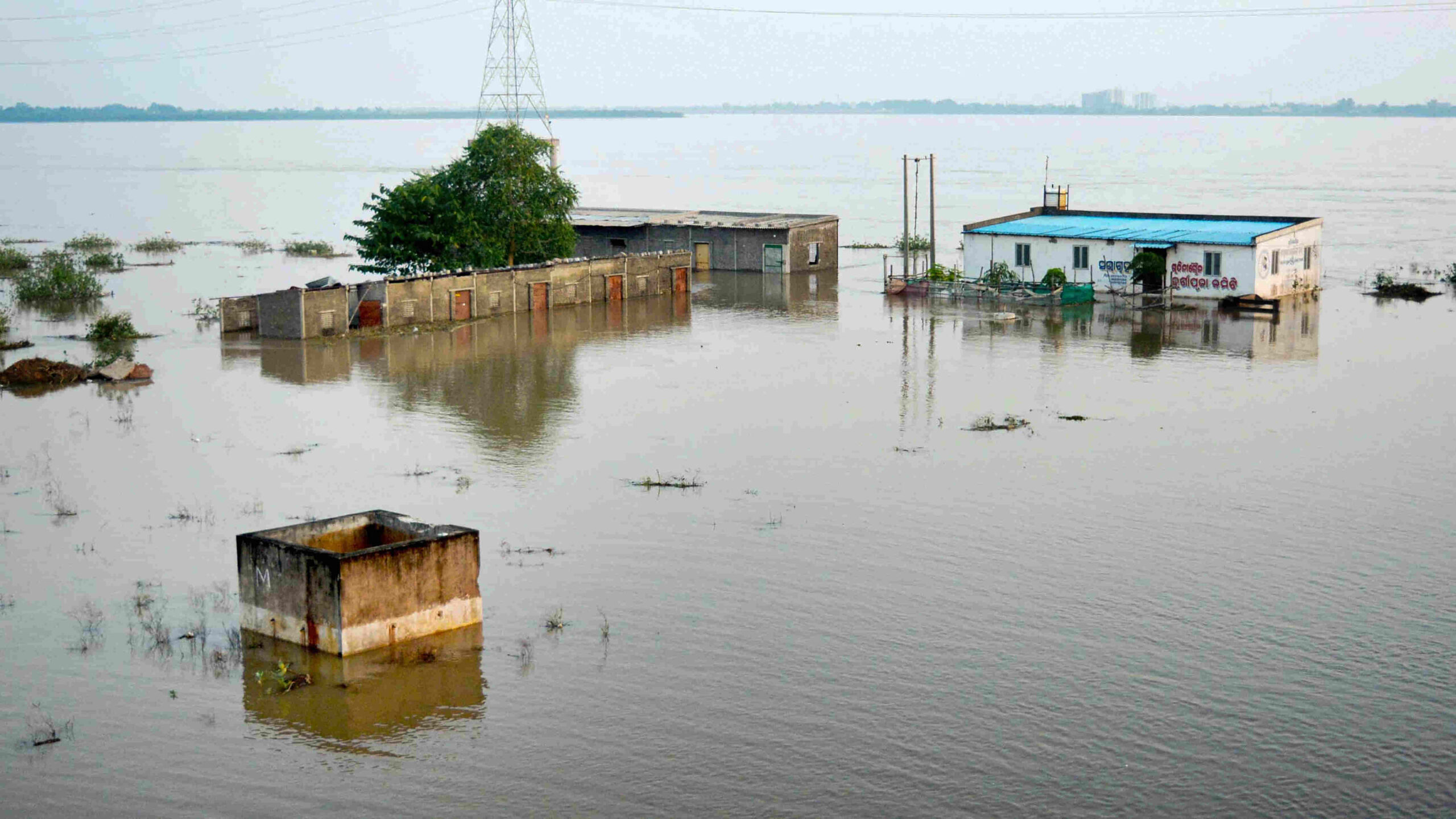 10 more die in weather-related incidents, floods hit 304 villages