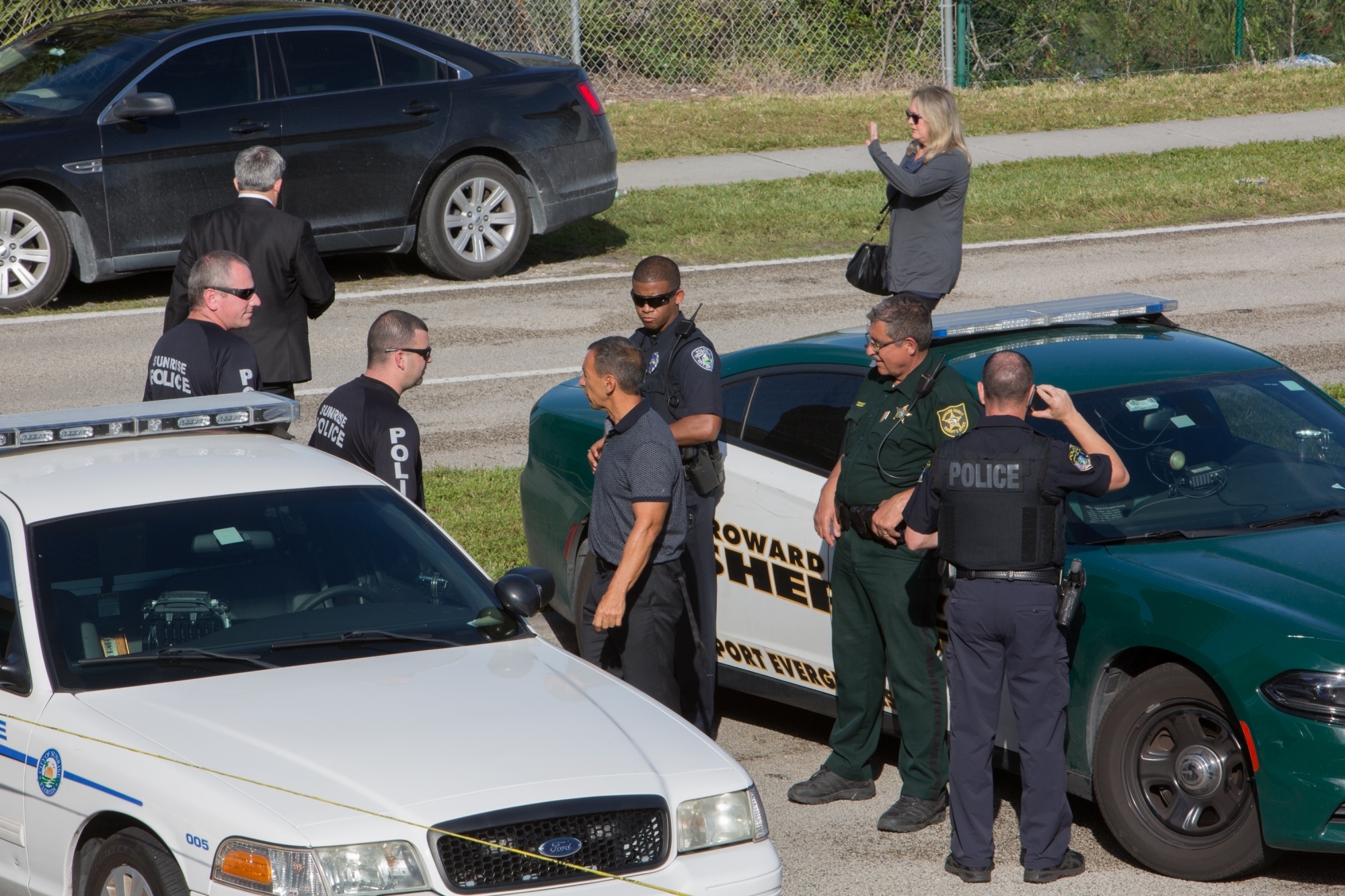 Shooting inside Walmart in Florida leaves 1 dead Shooting inside Walmart in Florida leaves 1 dead
