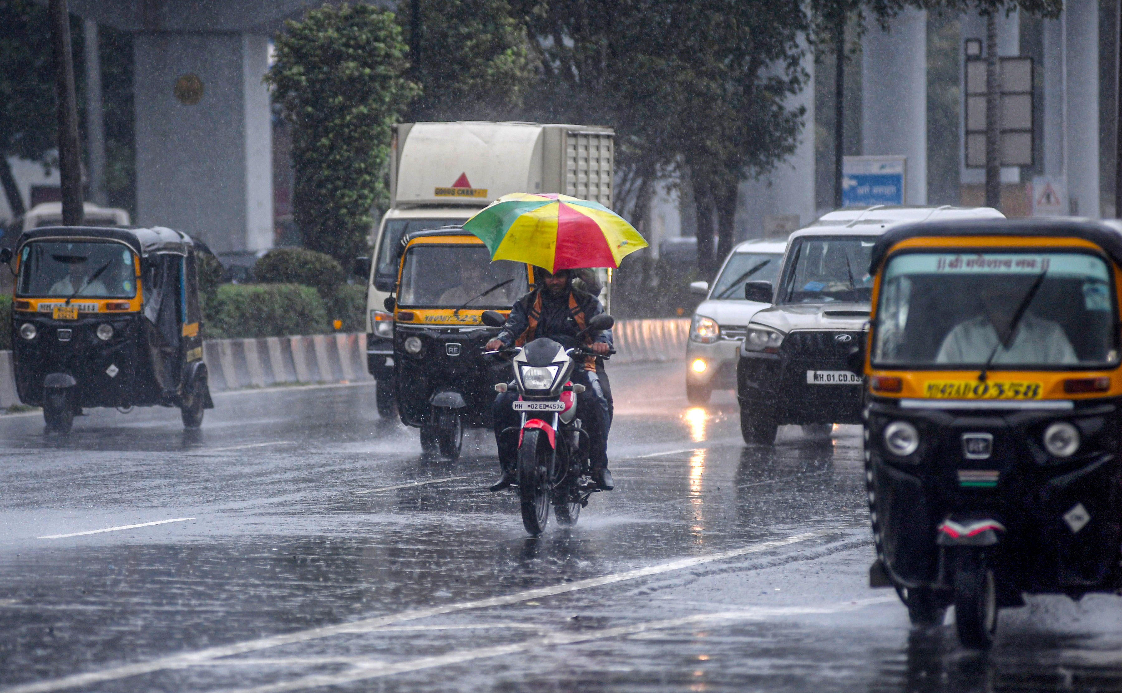 Heavy rains: Schools shut on Thursday in Mumbai, MMR 1 2023062885F