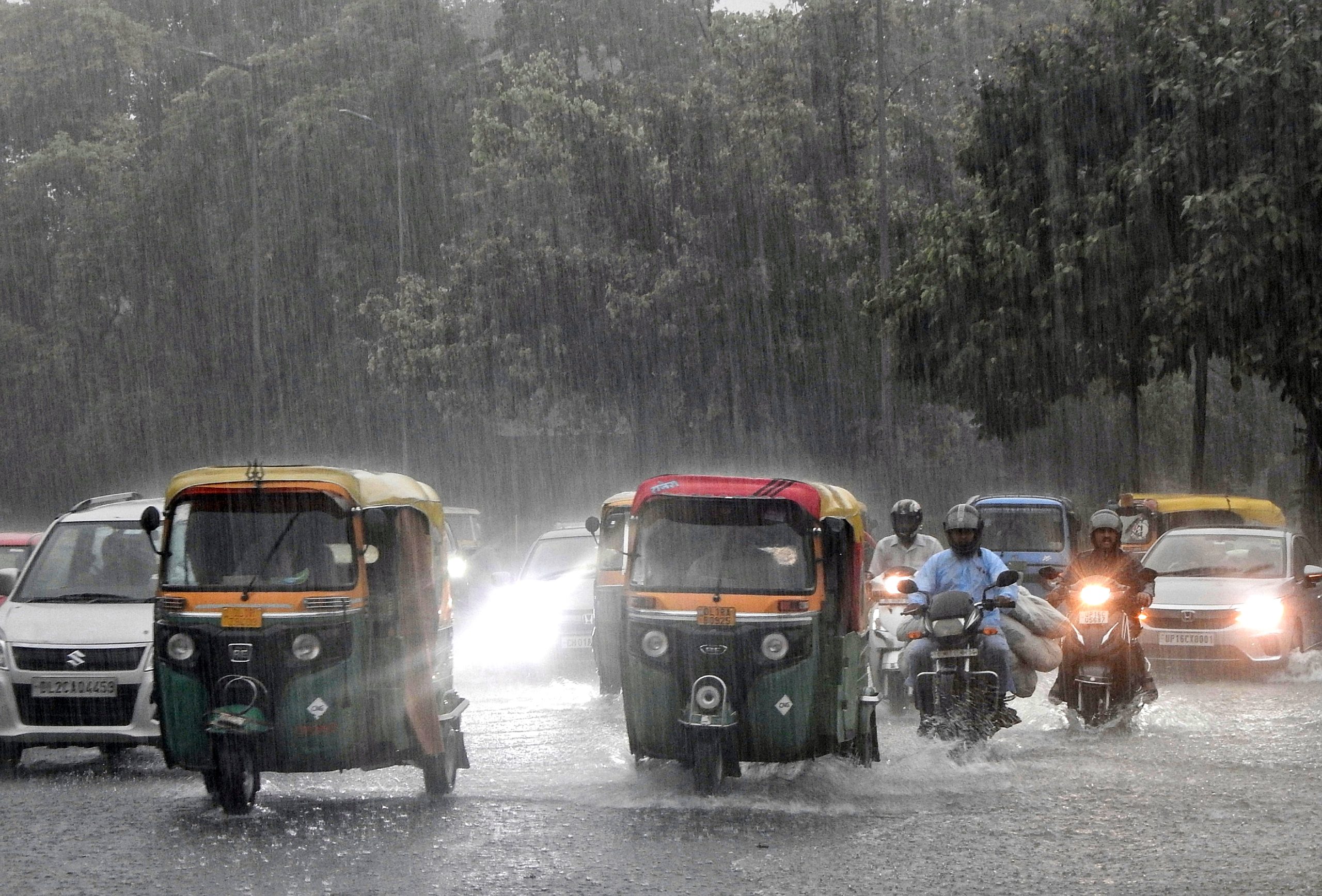 IMD issues yellow alert for Delhi