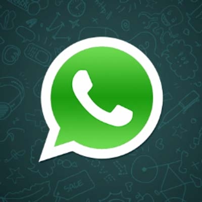 WhatsApp widely rolling out translucent bars on iOS