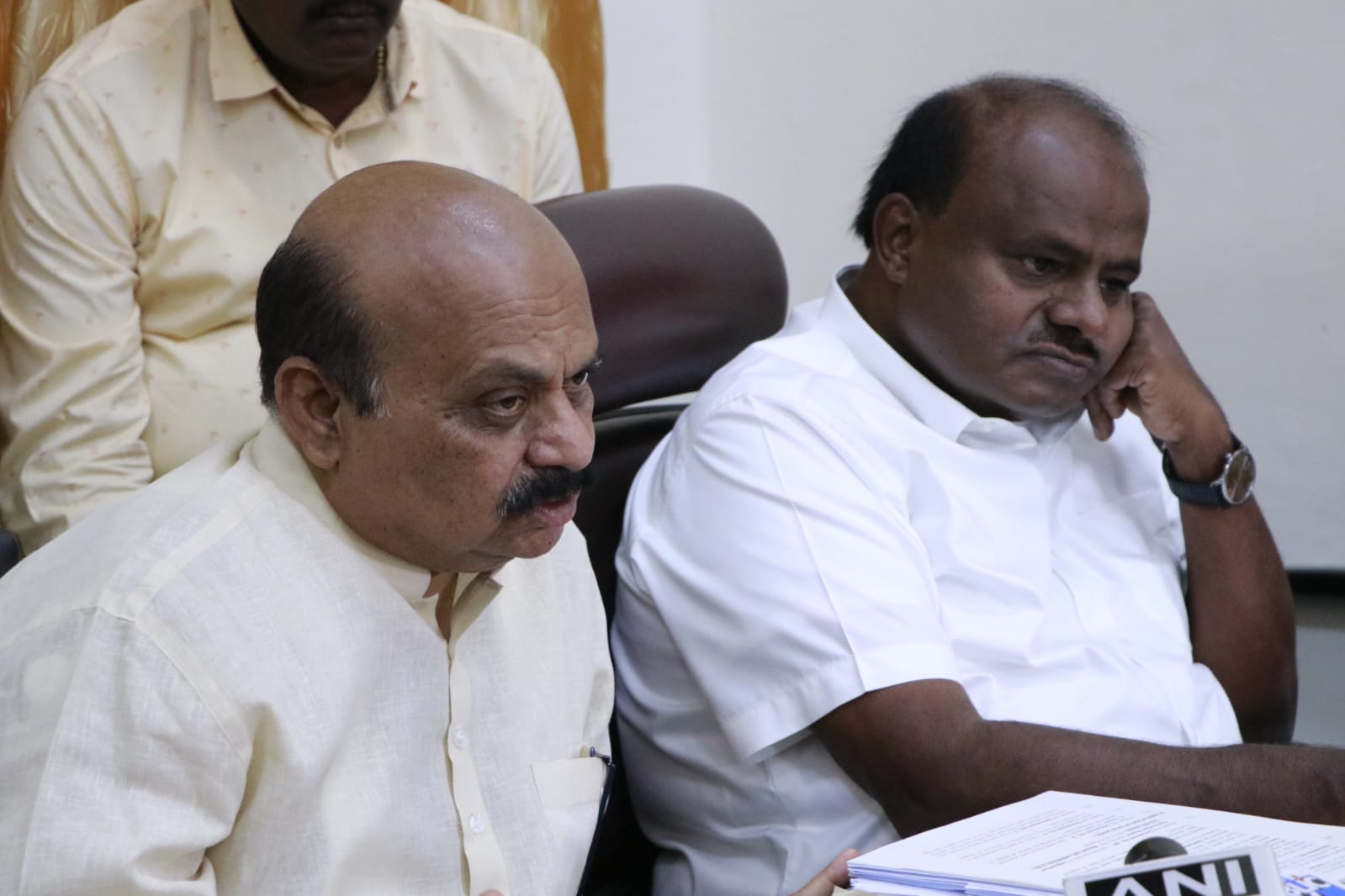 BJP-JD(S) to jointly fight Congress in Karnataka; raise NICE project issue BJP-JD(S) to jointly fight Congress in Karnataka; raise NICE project issue
