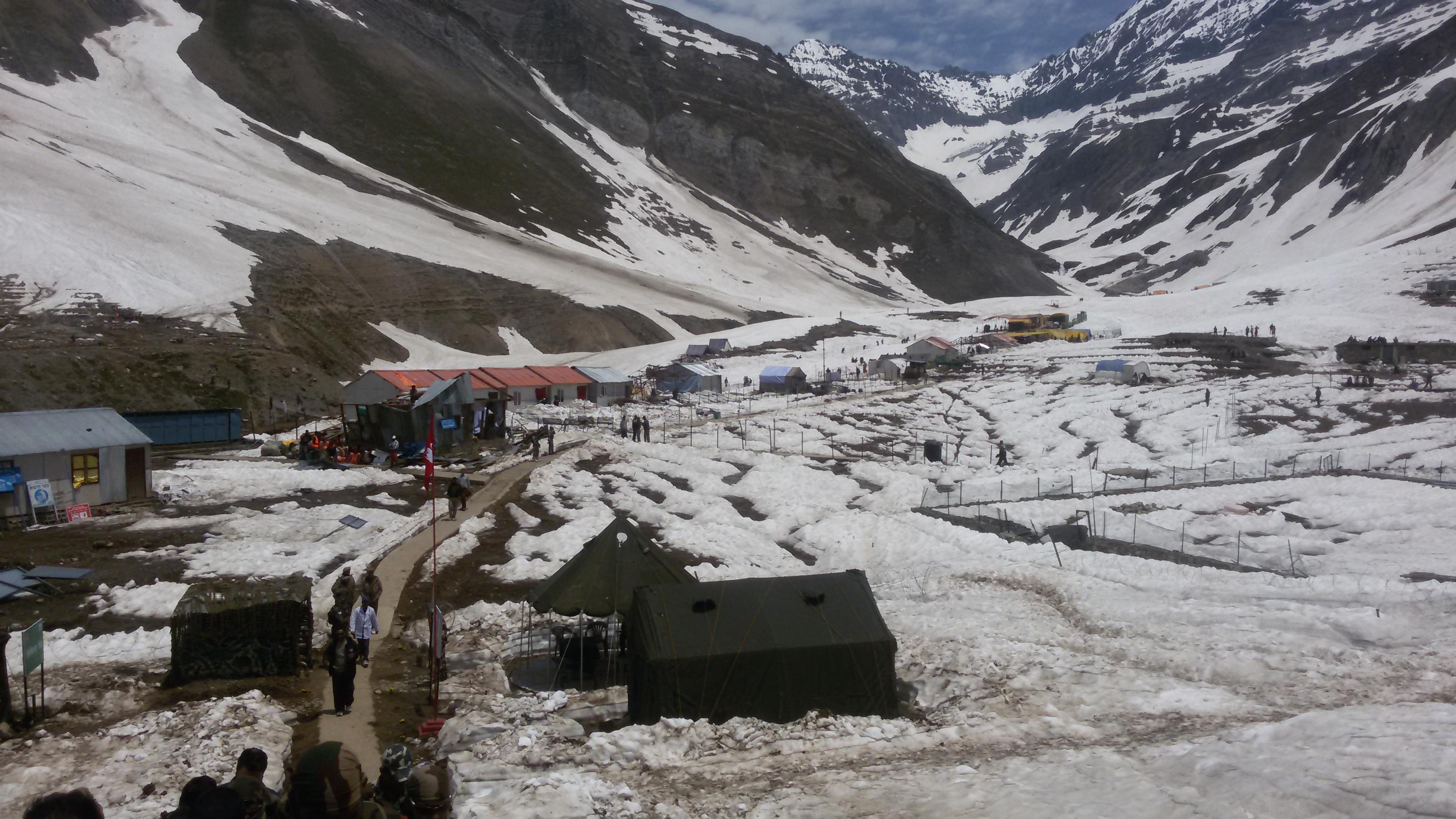 Amarnath Yatra remains suspended for 3rd consecutive day 1 467b8aca34900e61bd8b9d565ec1e1a7