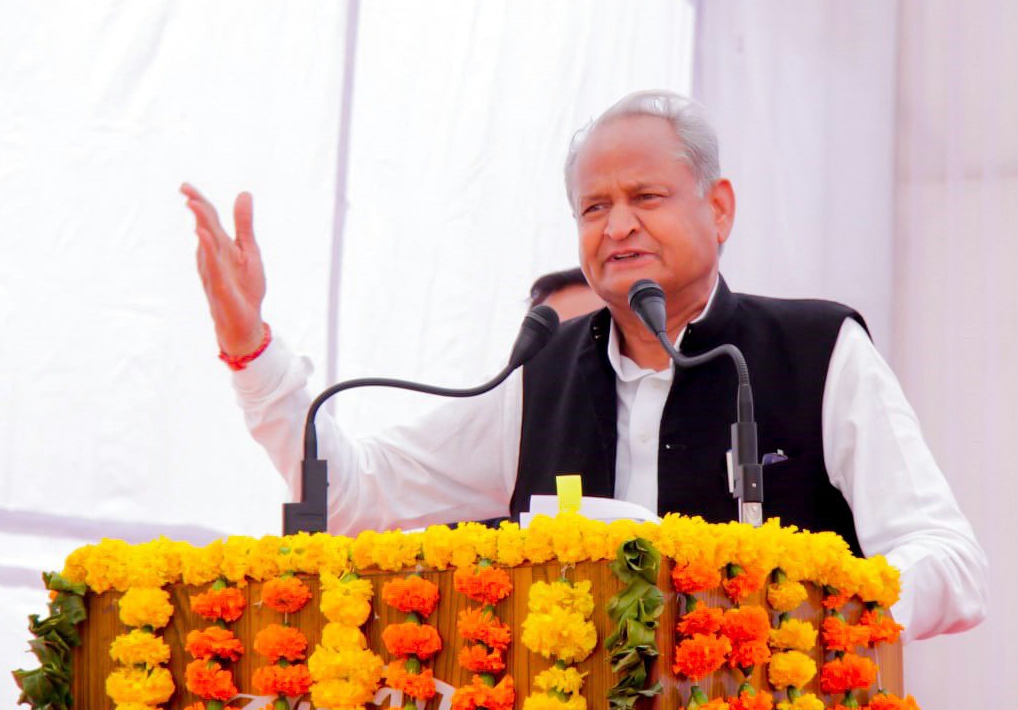 Delhi court summons Gehlot in defamation case Delhi court summons Gehlot in defamation case