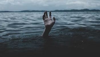 3 teenagers swept away in Yamuna in Delhi, still missing 3 teenagers swept away in Yamuna in Delhi, still missing
