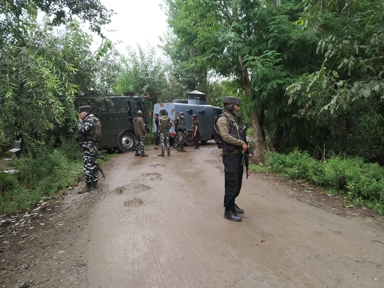 J&K: Fresh encounter begins in Poonch J&K: Fresh encounter begins in Poonch