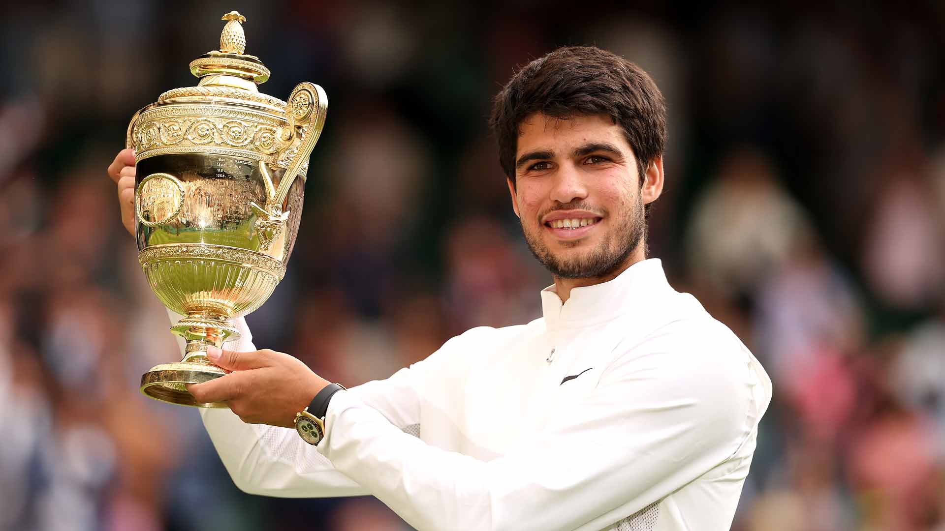 Alcaraz overcomes Djokovic in five-set thriller to claim maiden Wimbledon title (Ld)