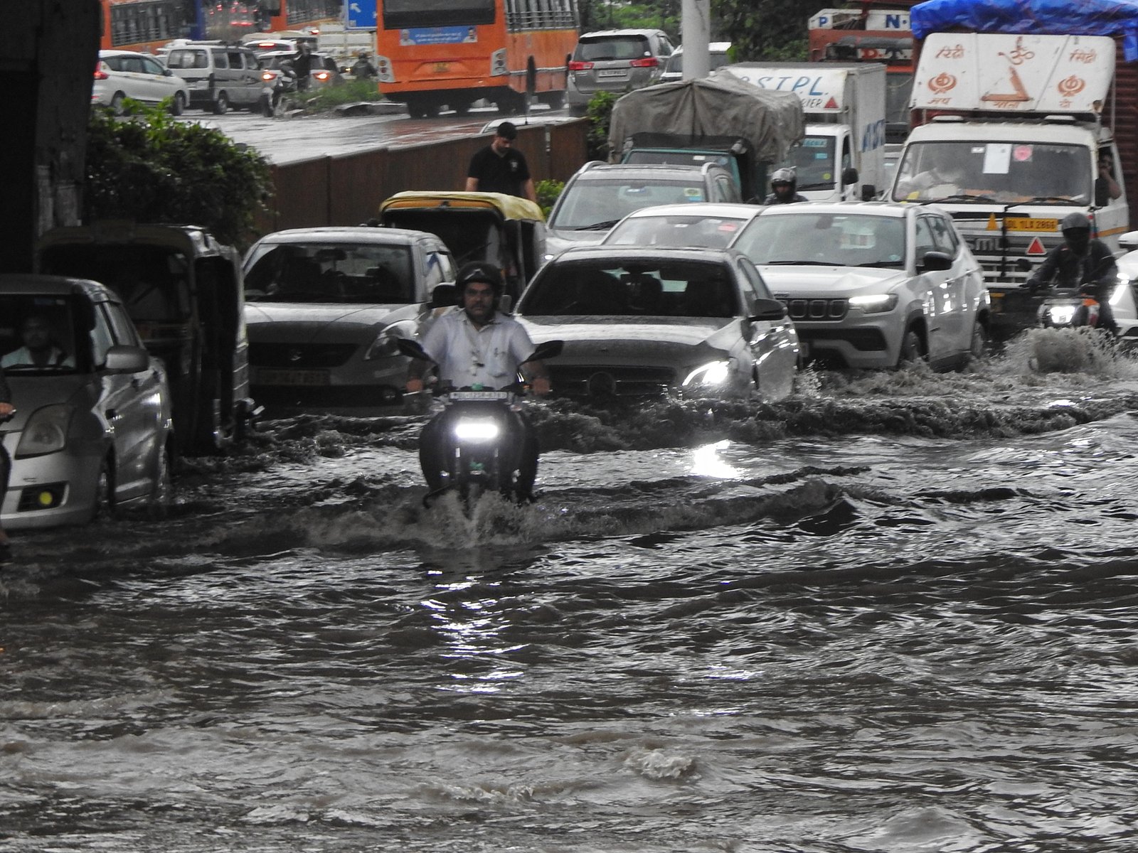 Fresh battle between Delhi govt, L-G over waterlogging issues 1 DSCN2484 01