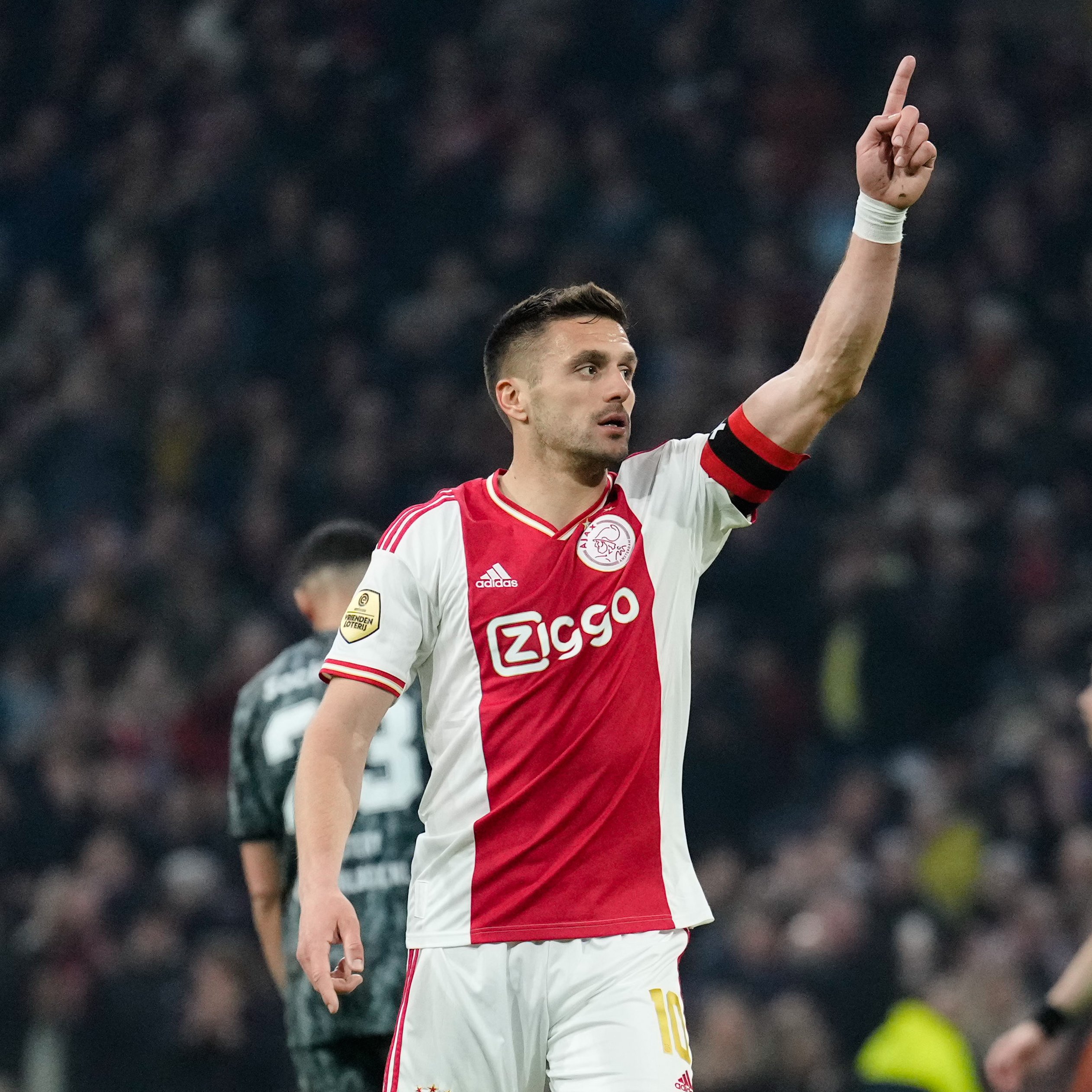 Tadic leaves Ajax after five years, contract terminated