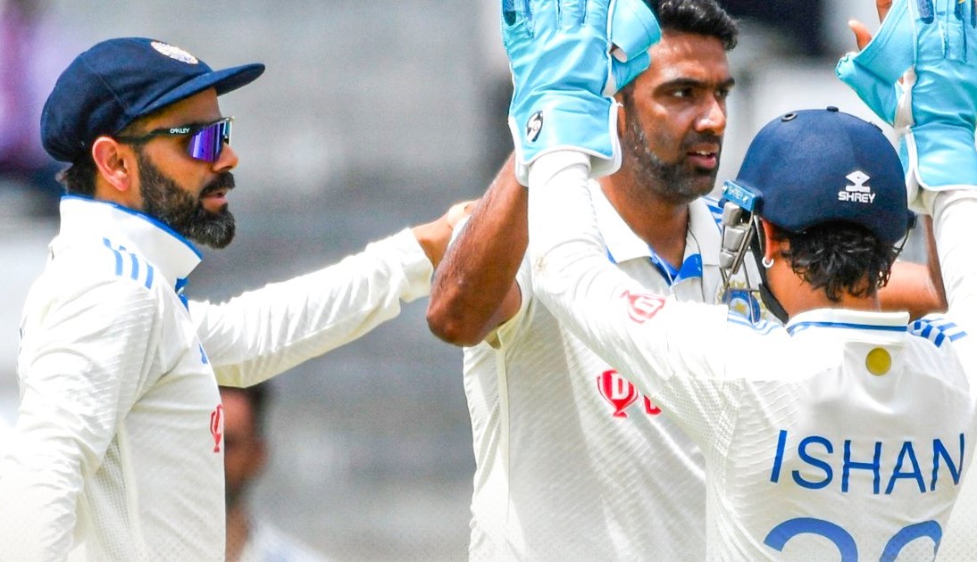 WI vs IND: Ashwin becomes first Indian bowler to dismiss father and son in his Test career, Kohli joins Tendulkar WI vs IND: Ashwin becomes first Indian bowler to dismiss father and son in his Test career, Kohli joins Tendulkar