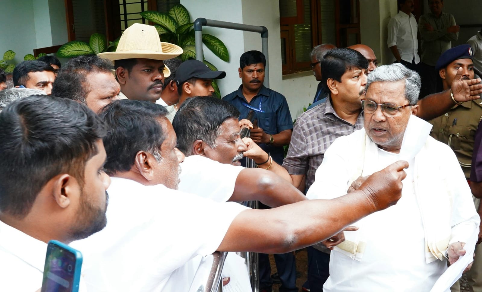 No point in allegations by Kumaraswamy, says CM Siddaramaiah