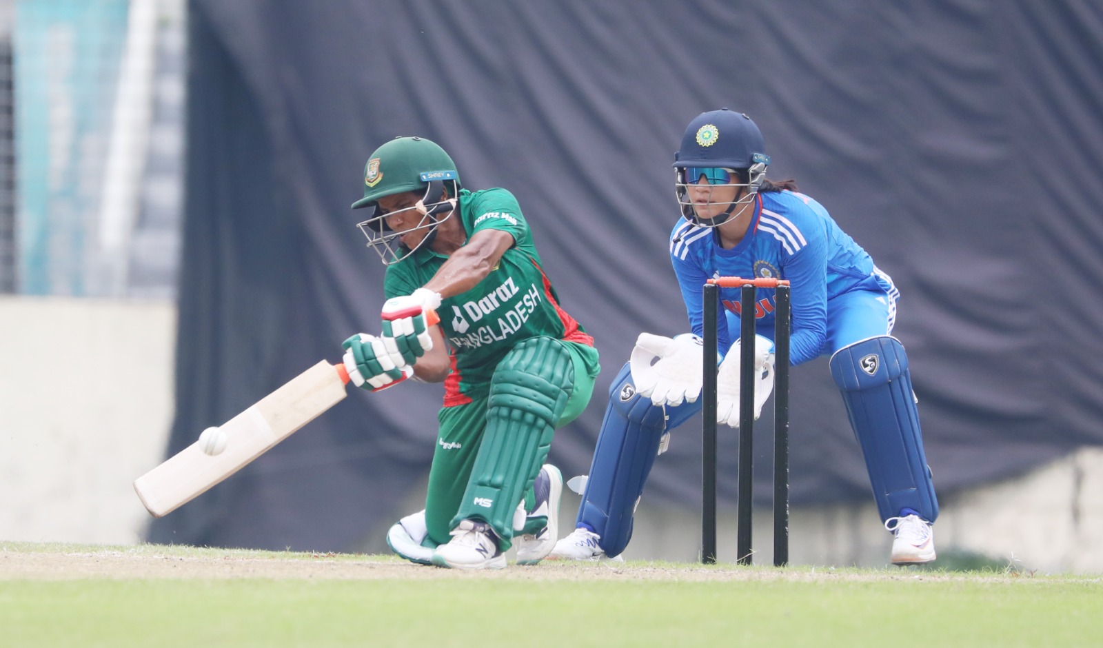 1st T20I: Pooja, Shafali, Minnu help India restrict Bangladesh to 114/5 1st T20I: Pooja, Shafali, Minnu help India restrict Bangladesh to 114/5