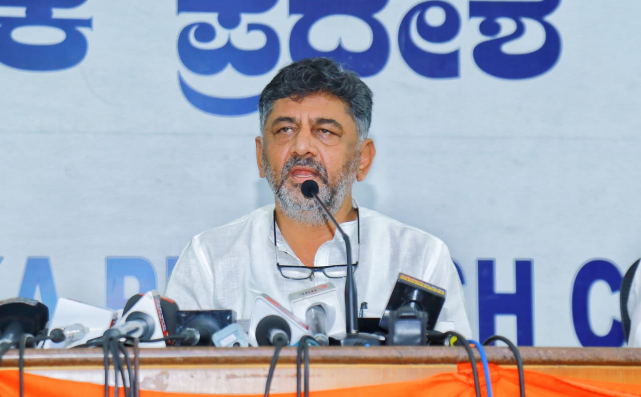 Posters against Nitish Kumar cowardly act by BJP, says K’taka DyCM Shivakumar Posters against Nitish Kumar cowardly act by BJP, says K’taka DyCM Shivakumar