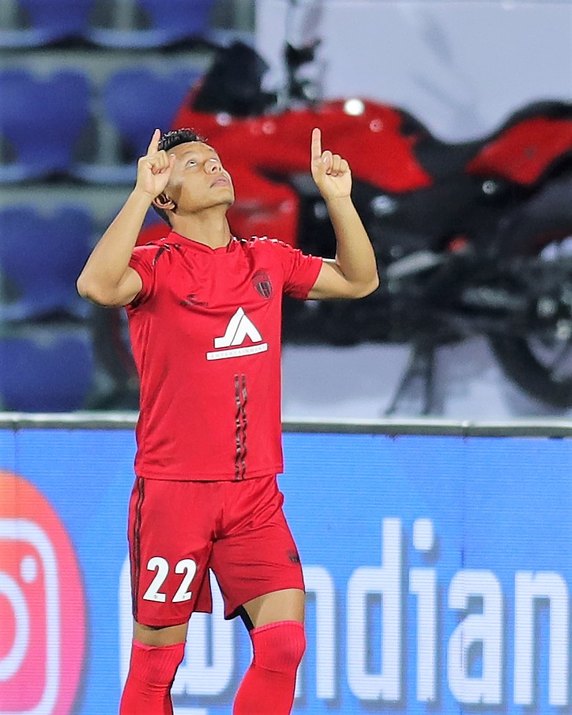 Winger Redeem Tlang returns home to NorthEast United FC