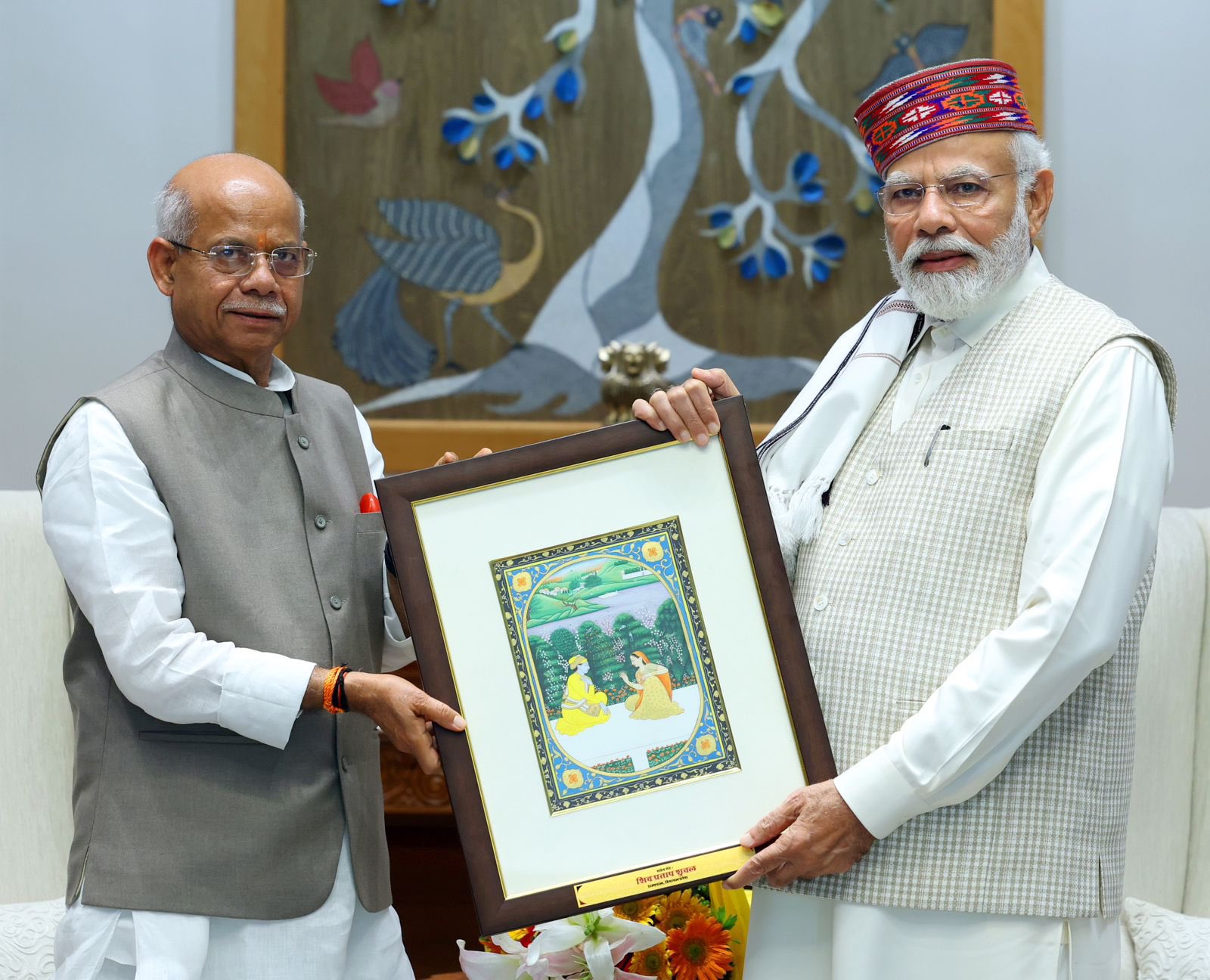 Himachal Guv meets PM Modi, apprises PM about losses incurred due to rains Himachal Guv meets PM Modi, apprises PM about losses incurred due to rains