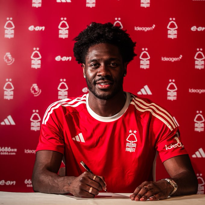 Nottingham Forest sign Nigeria international Ola Aina in a one-year deal