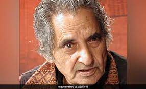 Death Anniversary: The epic resided in the voice and hands of Gopaldas Neeraj, won the Filmfare Award thrice