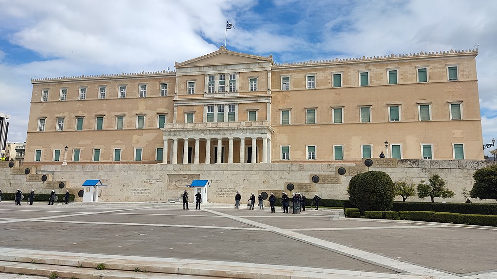 Greek govt wins confidence vote Greek govt wins confidence vote
