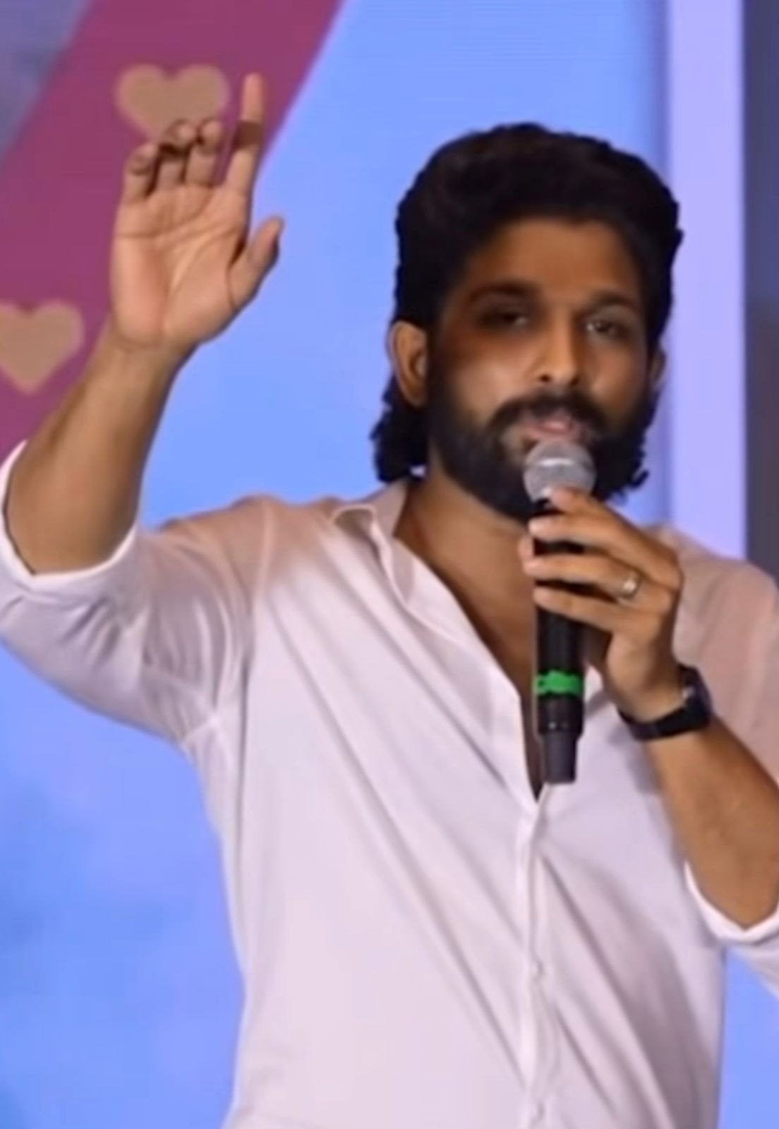 Allu Arjun leaks dialogue from ‘Pushpa 2 The Rule’, fans can’t keep calm