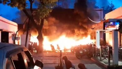 Fierce fire broke out due to short circuit in Sardhana police station, cylinder exploded … 2 soldiers scorched