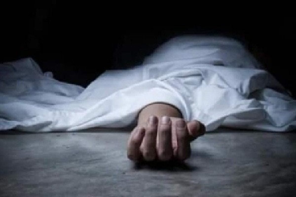 Woman commits suicide in Delhi, father-in-law held Woman commits suicide in Delhi, father-in-law held
