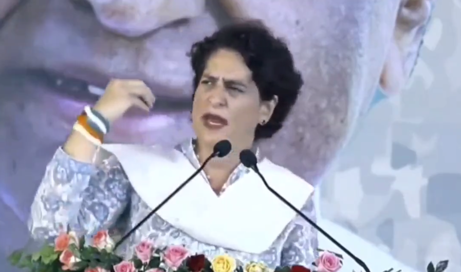People should raise voices against corruption, says Priyanka in Gwalior People should raise voices against corruption, says Priyanka in Gwalior