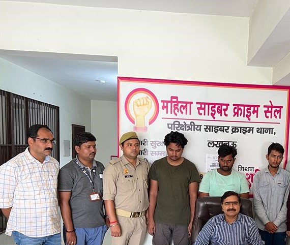 3 held for running hi-tech fake ID card platform 3 held for running hi-tech fake ID card platform