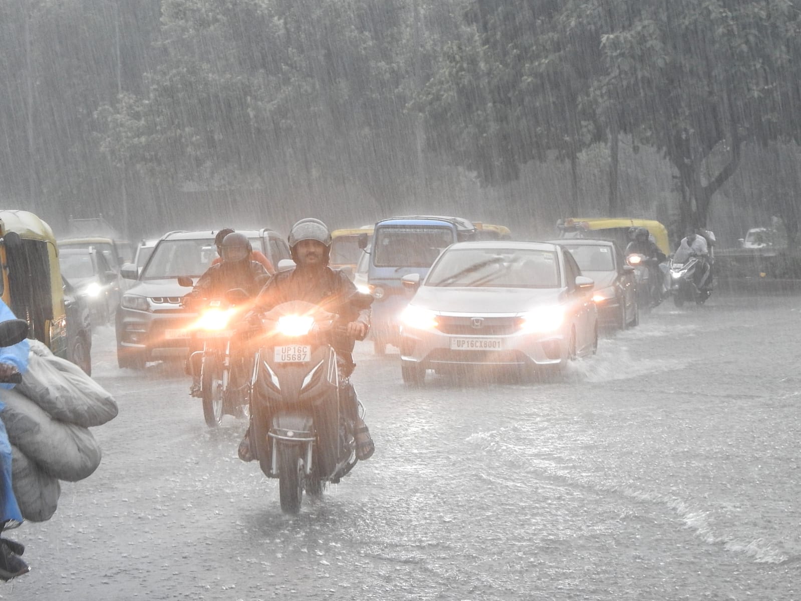 IMD predicts continued heavy rainfall across India for next 5 days