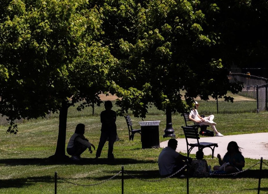 Over 113 mn people in US under heat wave advisories Over 113 mn people in US under heat wave advisories