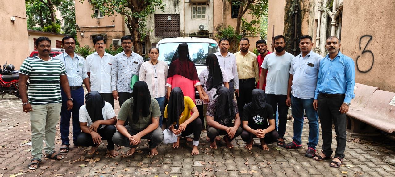 Mumbai Police bust drugs ring active on Mumbai-Pune Expressway, nab 7 Mumbai Police bust drugs ring active on Mumbai-Pune Expressway, nab 7