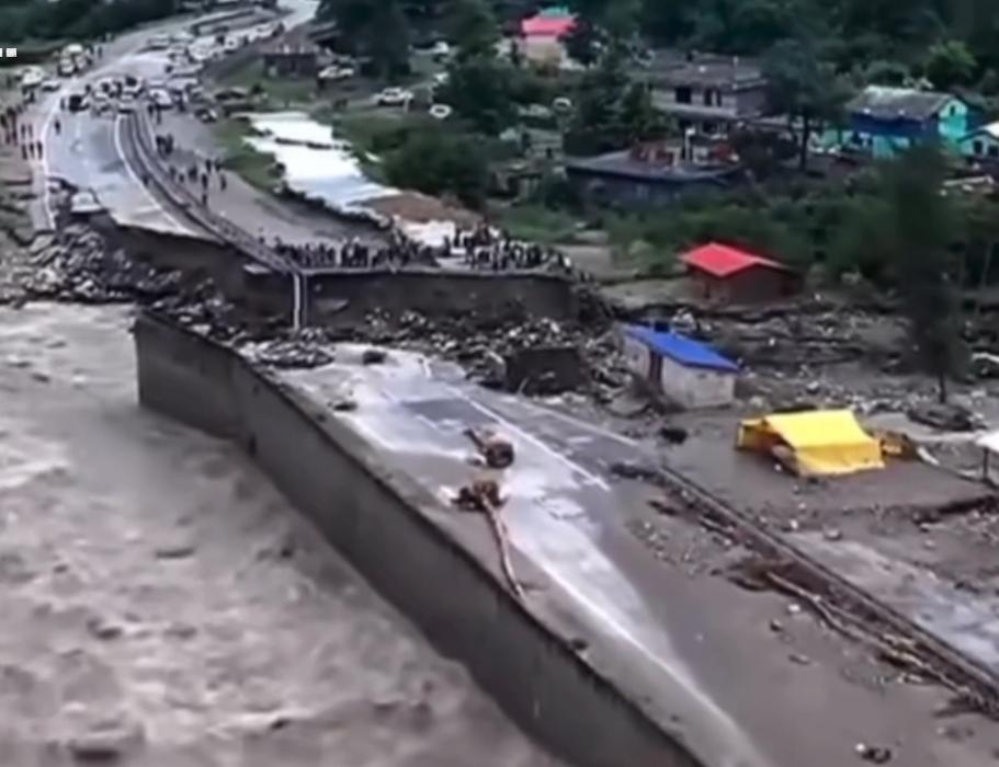 Over 8,000 left Kullu-Manali region: Acting DGP Atwal