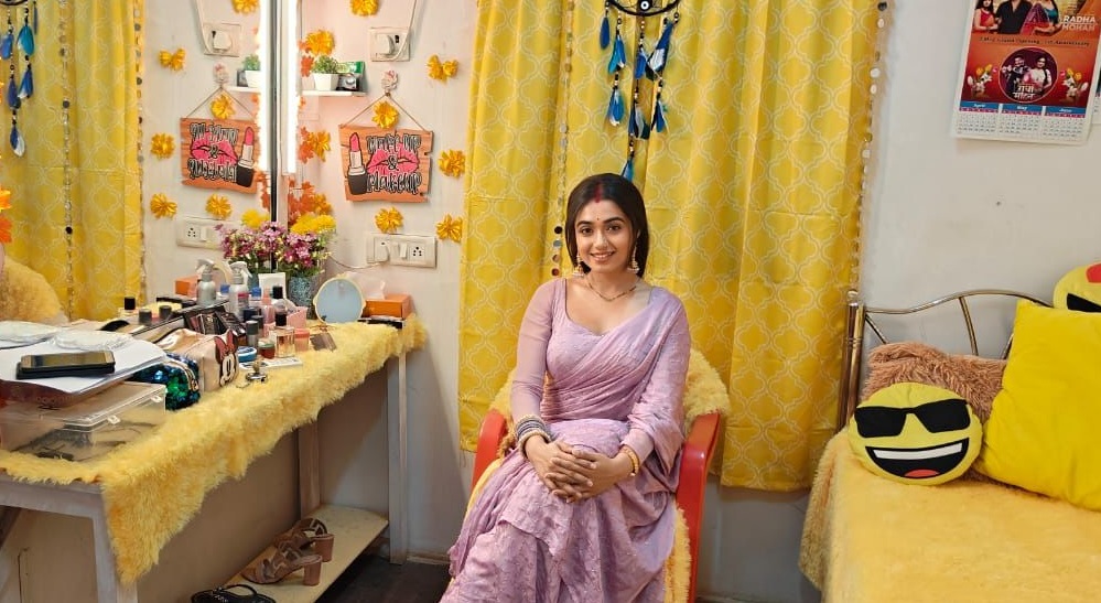 Neeharika Roy turns her makeup room ‘Yellow’, here’s why Neeharika Roy turns her makeup room ‘Yellow’, here’s why