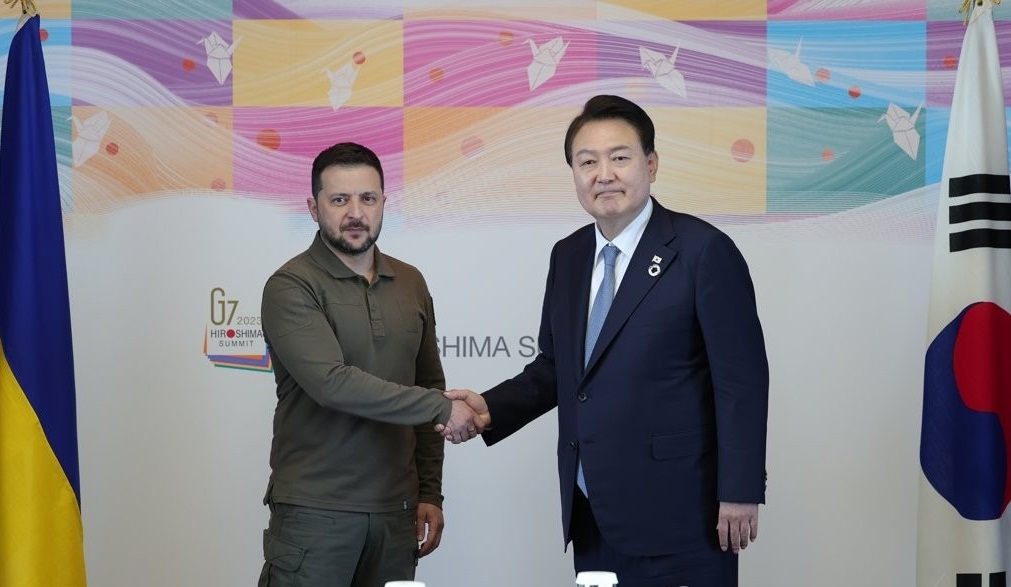 S.Korean President makes surprise visit to Ukraine in show of support