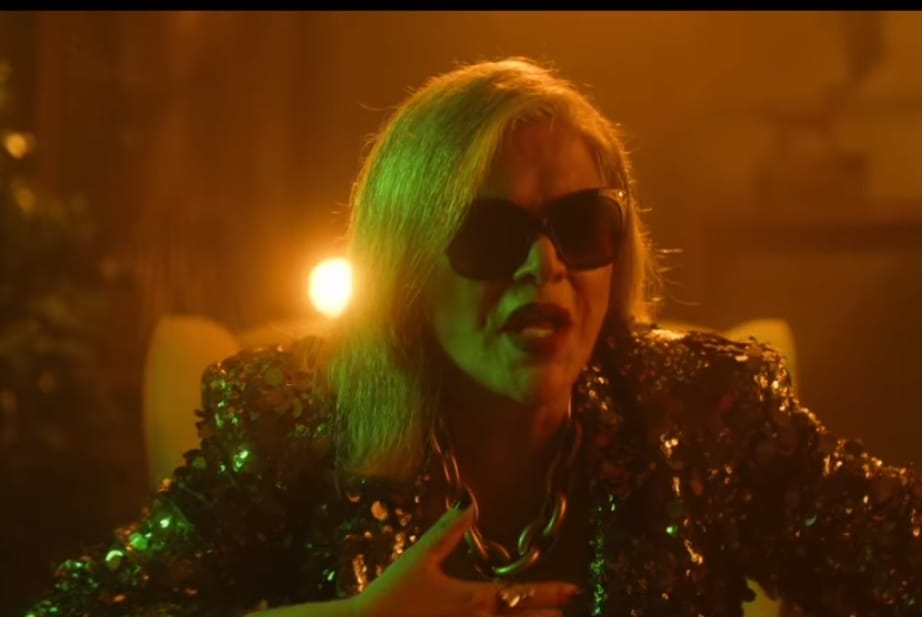 Zeenat goes all bling as she raps song from ‘Dum Maro Dum’, mouths Poo’s dialogues from ‘K3G’