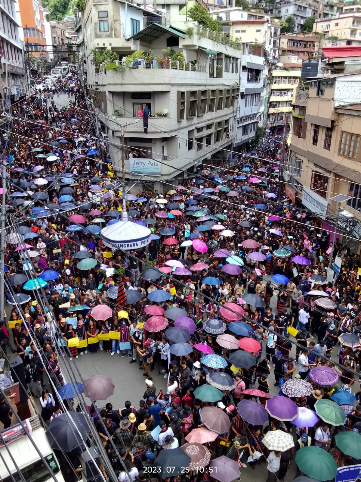 Manipur violence : Thousands turn out for ‘Solidarity March’ in Mizoram Manipur violence : Thousands turn out for ‘Solidarity March’ in Mizoram