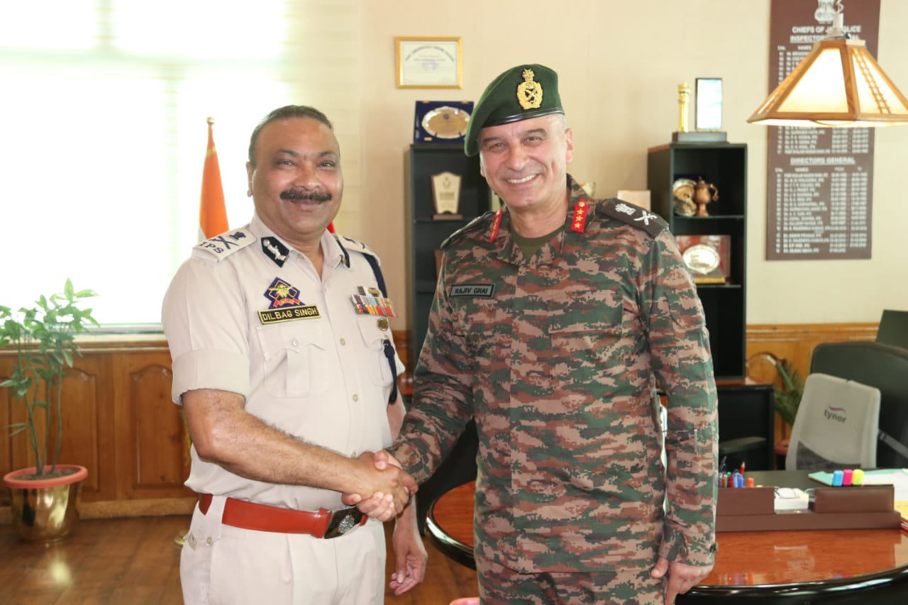Kashmir: GOC 15 Corps, DGP J&K discusses security scenario