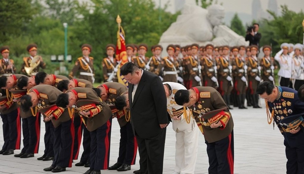 Kim Jong-un pays respects to fallen soldiers ahead of armistice anniversary