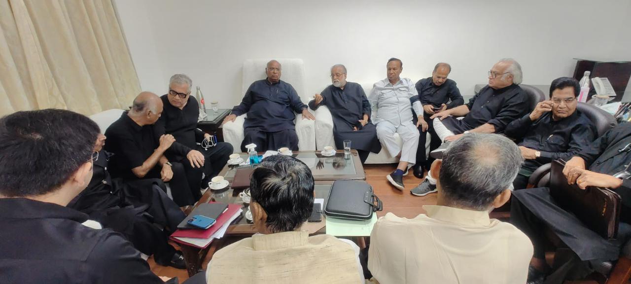 Dressed in black as mark of protest, INDIA leaders meet to press for PM’s statement on Manipur