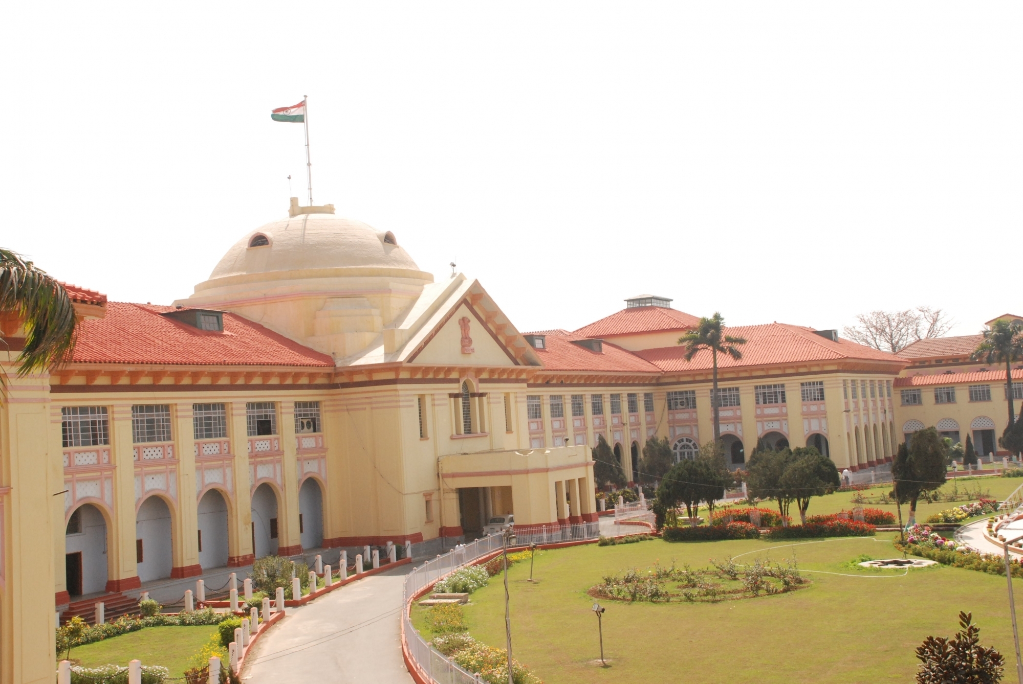 Justice Vipin Manubhai Pancholi takes oath as Patna HC judge