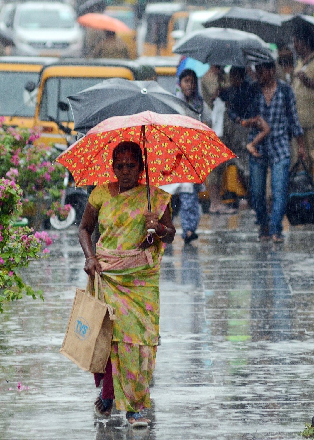 IMD predicts heavy rain in parts of TN till Thursday