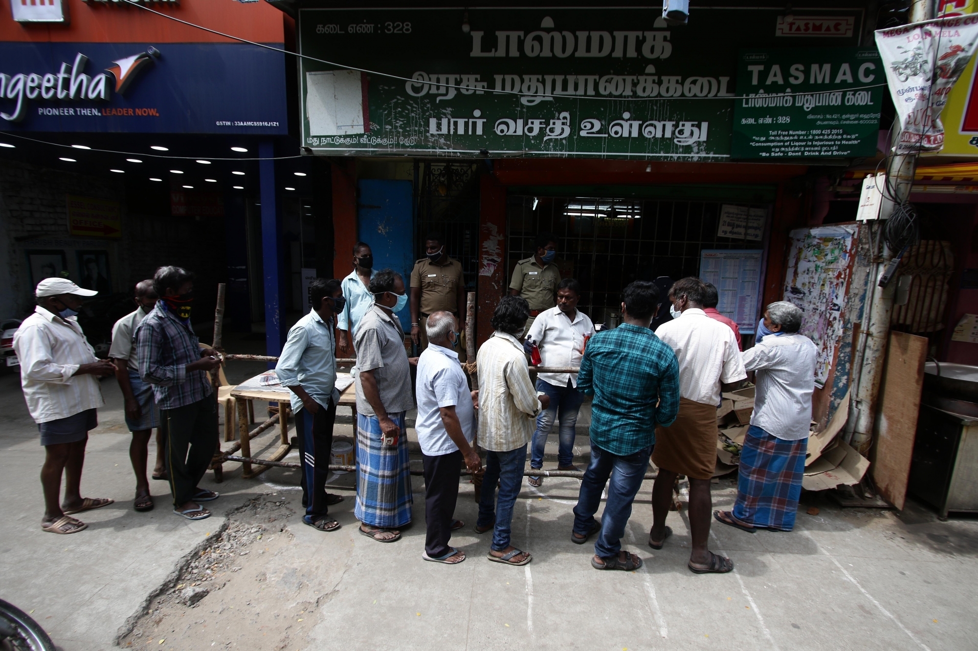 Stalin wants liquor shops in TN to be run without problems: Excise Minister Stalin wants liquor shops in TN to be run without problems: Excise Minister