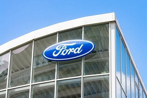 Ford issues recall notice for over 800K F-150 trucks in US Ford issues recall notice for over 800K F-150 trucks in US