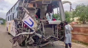 Six killed, over 20 injured in bus accident in Maharashtra’s Buldhana district Six killed, over 20 injured in bus accident in Maharashtra’s Buldhana district