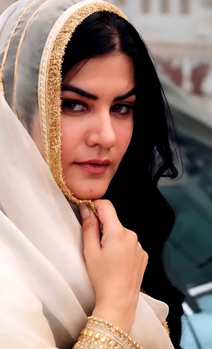 Jaani on ‘Jatti Fan’: Kaur B’s powerful vocals have brought life to the lyrics Jaani on ‘Jatti Fan’: Kaur B’s powerful vocals have brought life to the lyrics