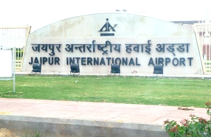 Pakistan-bound teenager caught at Jaipur airport without legal documents Pakistan-bound teenager caught at Jaipur airport without legal documents