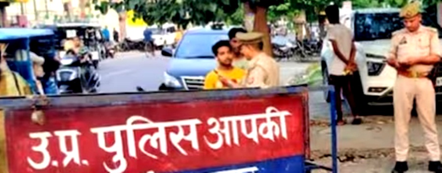 Two Lucknow cops suspended for misbehaving with youth